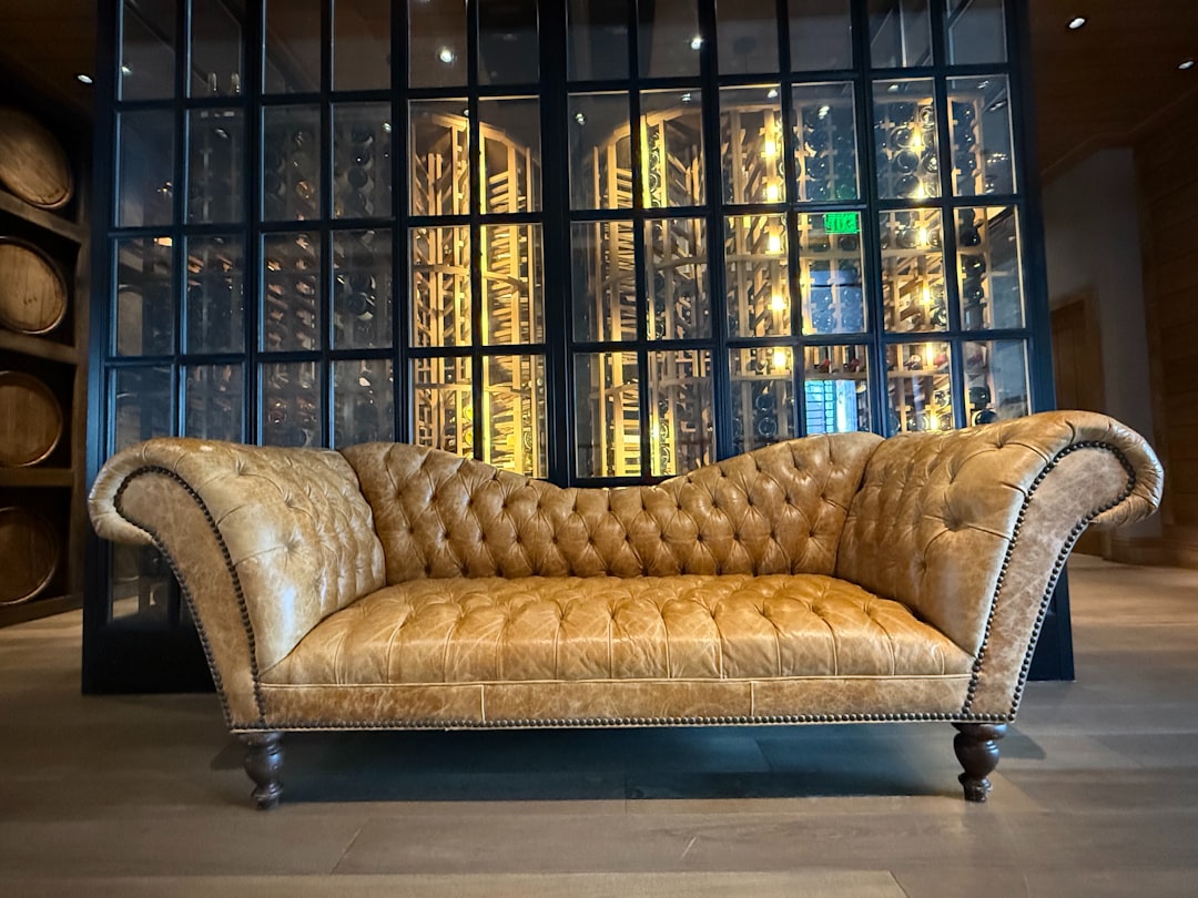 Sofa, a thiccc subject