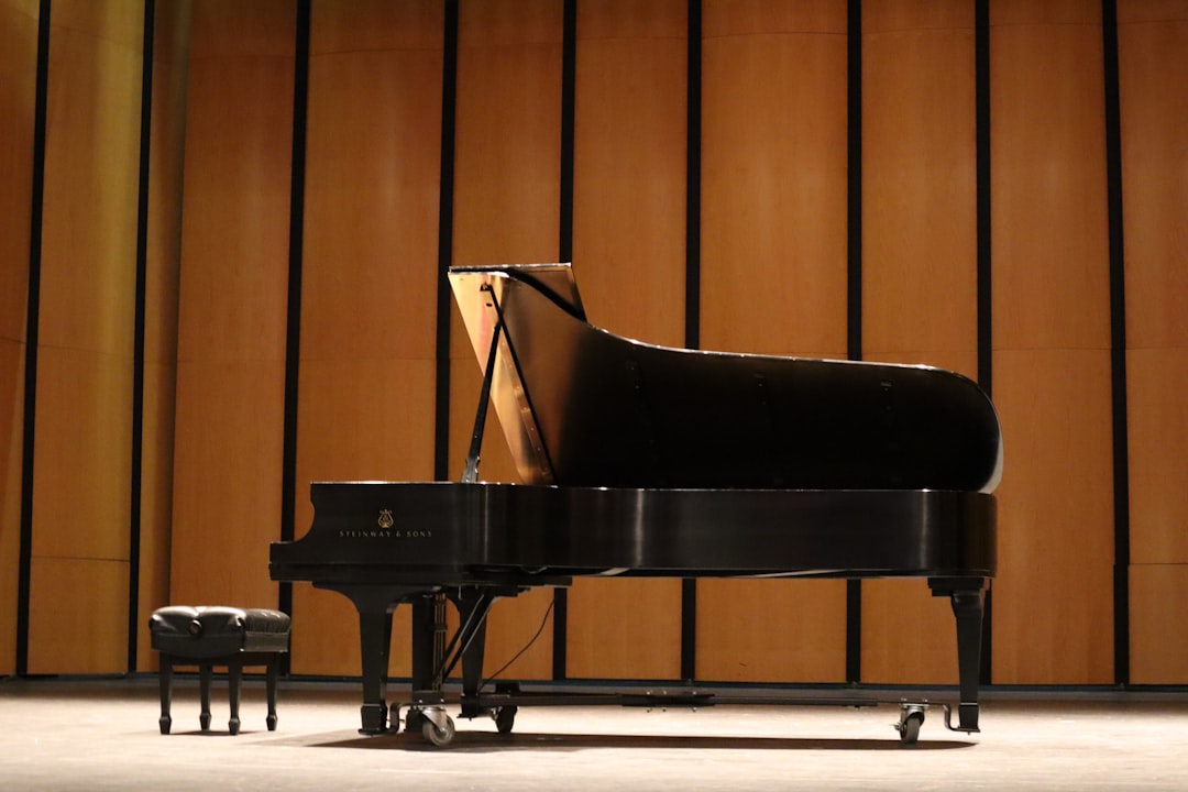 Grand Piano, Concert