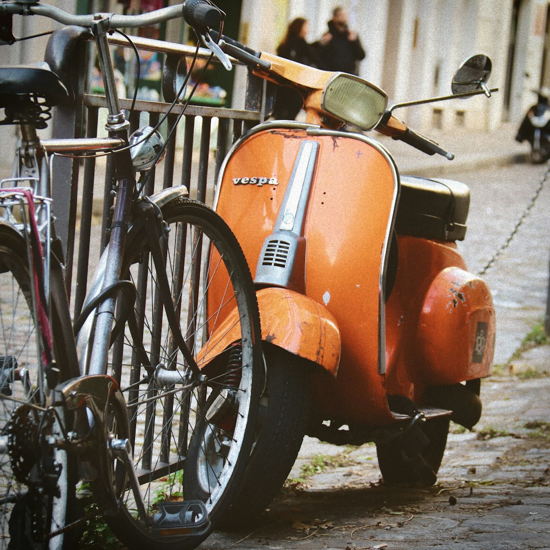 Vespa, a thiccc subject